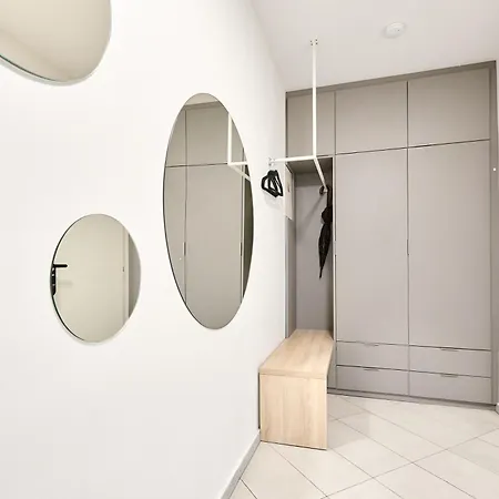 Apartment Honest Smichov *