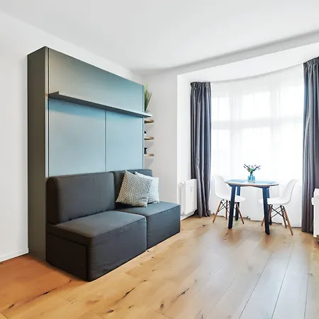 Honest Smichov Apartment