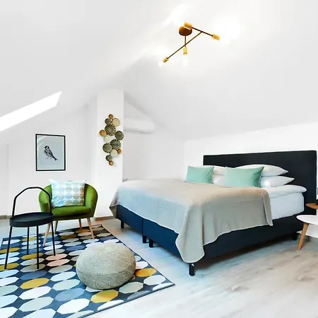 Apartamento Honest Smichov *