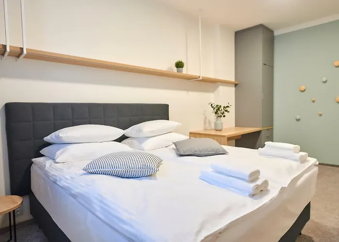 Honest Smichov Apartamento