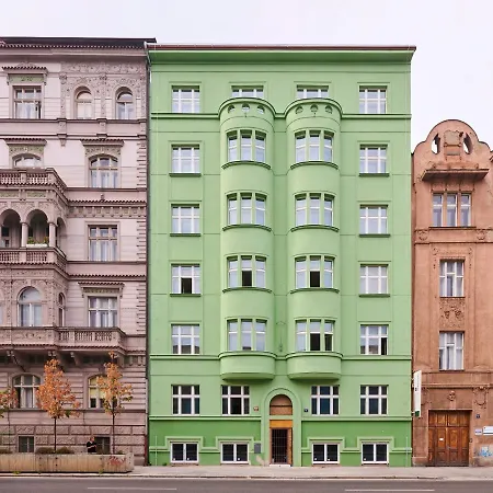 Appartamento Honest Smichov *