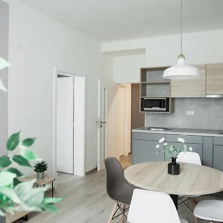 Appartamento Honest Smichov
